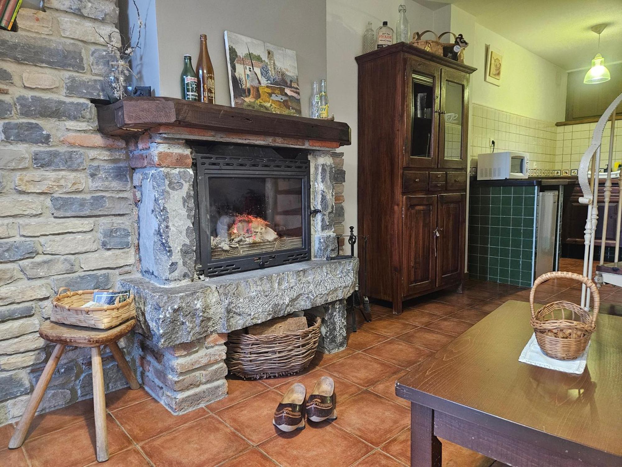 Apartamentos Rurales El Collain De Campiellos Ruang foto